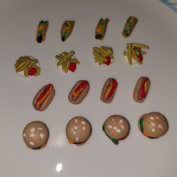 Mini fast food burgers & fries polymer clay dollhouse/ barbie - Picture 3 of 7